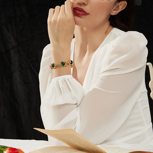 緑宝石ヴィンテージブレスレット