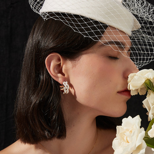 編み込みエナメル金イヤリング