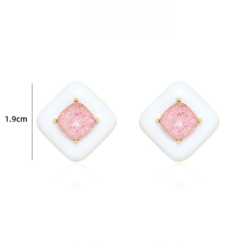 白フレームピンクジルコニアピアス