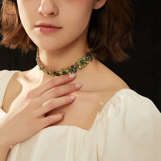 グリーンジルコニア花ネックレス