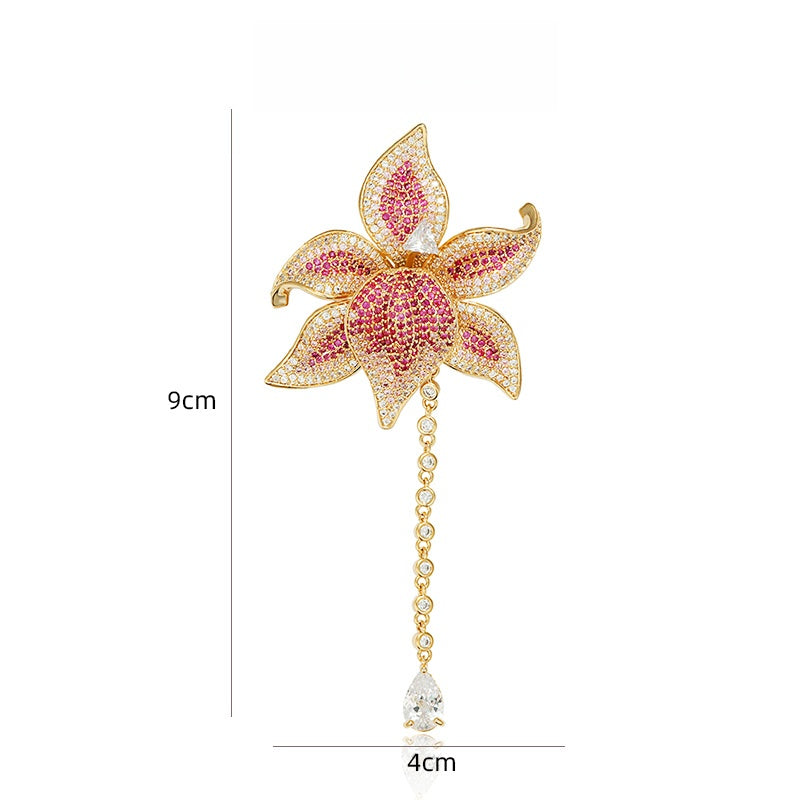 花びら重なりブローチ