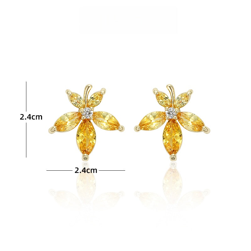 花びら皓石立体ピアス