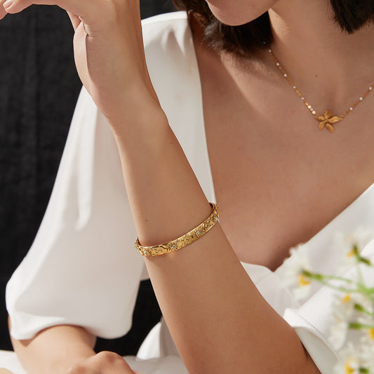 星空花彫刻ブレスレット