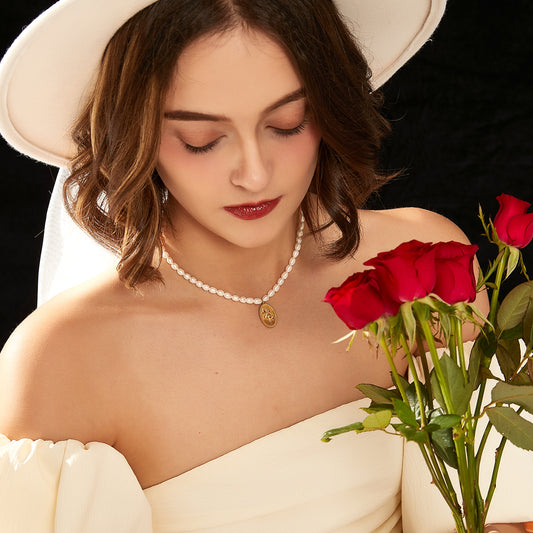 真珠ペンダントネックレス