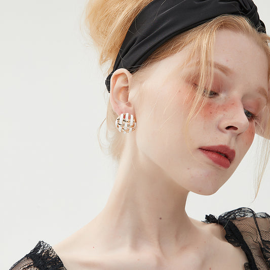 白琺瑯メッシュ円形イヤリング