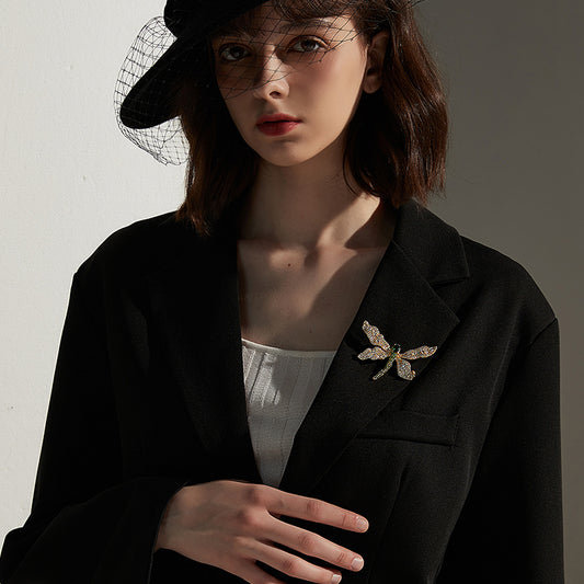 ヤンマジルコニアブローチ