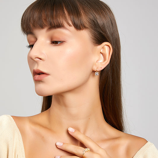 方形ジルコニア港風ピアス