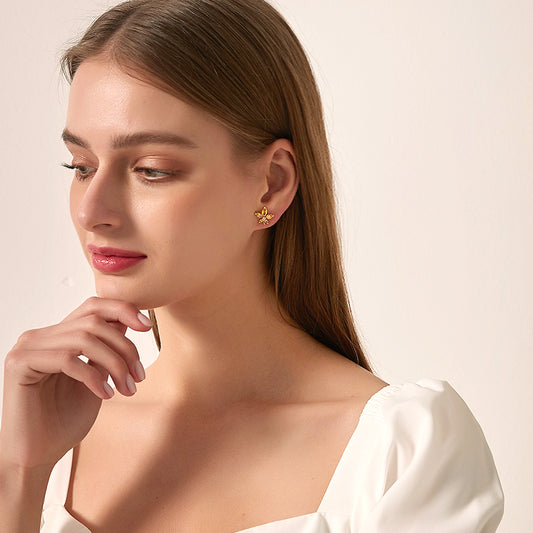 花びら皓石立体ピアス