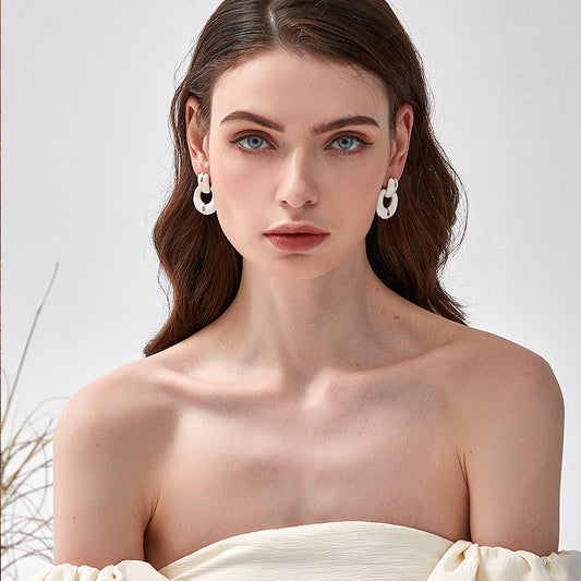 白琺瑯リング耳夹