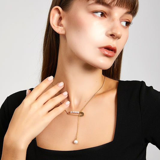 真珠星屑ペンダントネックレス