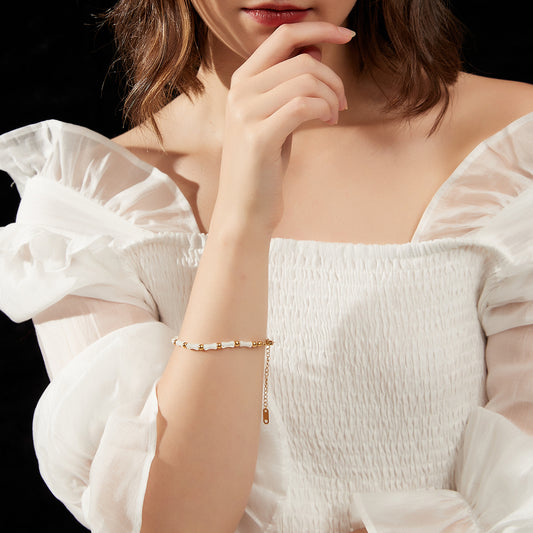 白貝母ゴールドブレスレット