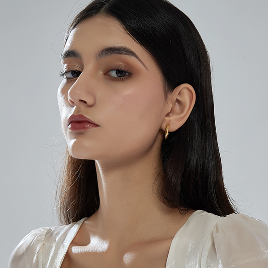 シンプル C 型ホップイヤリング