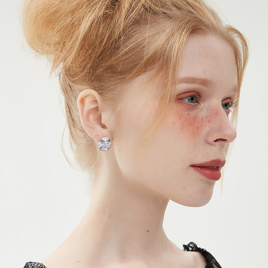大ジルコニア立体ピアス