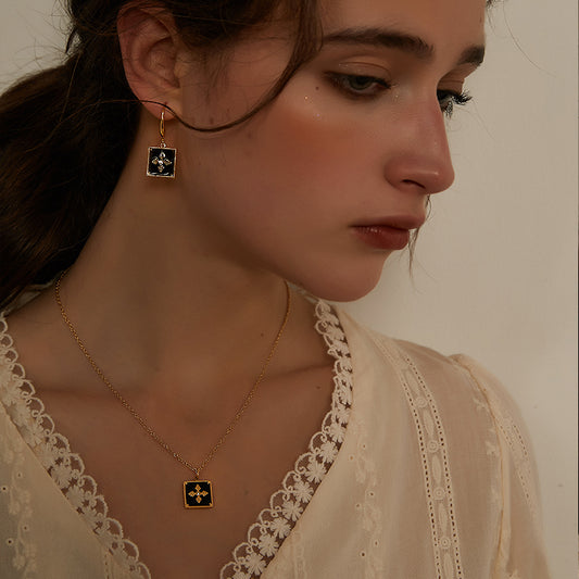 宮廷風クロスロングイヤリング