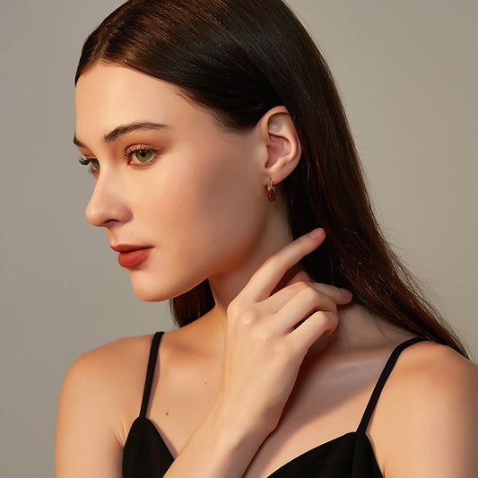 カーブ幾何 C 型ピアス