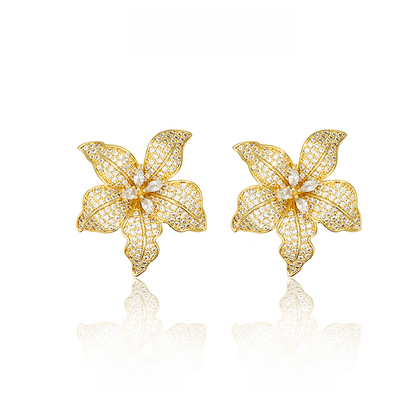 花びらジルコニアピアス