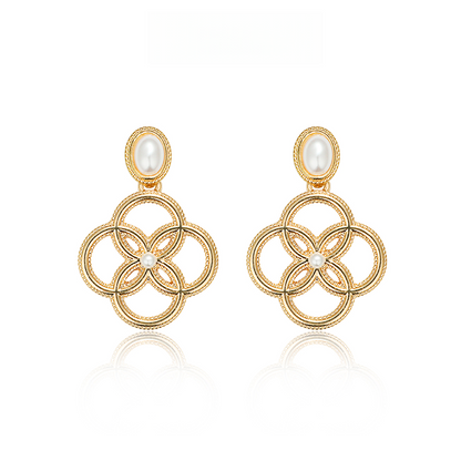 欧米風镂空真珠耳饰