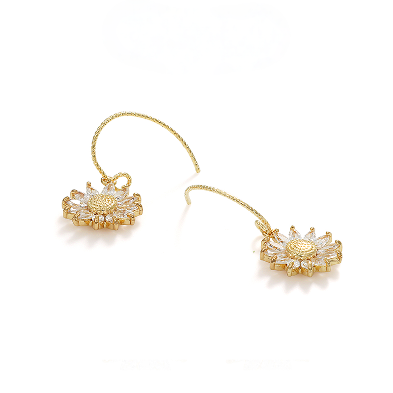 太陽の花ジルコニアピアス