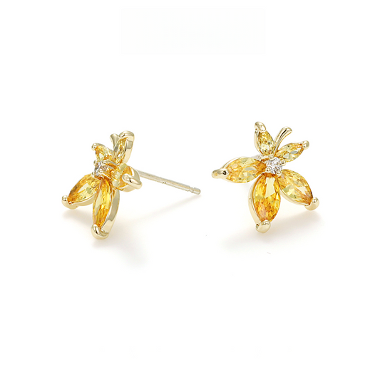 花びら皓石立体ピアス