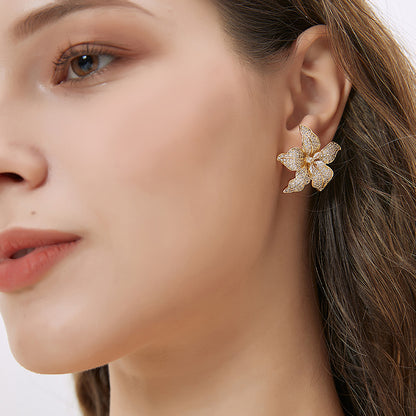 花びらジルコニアピアス