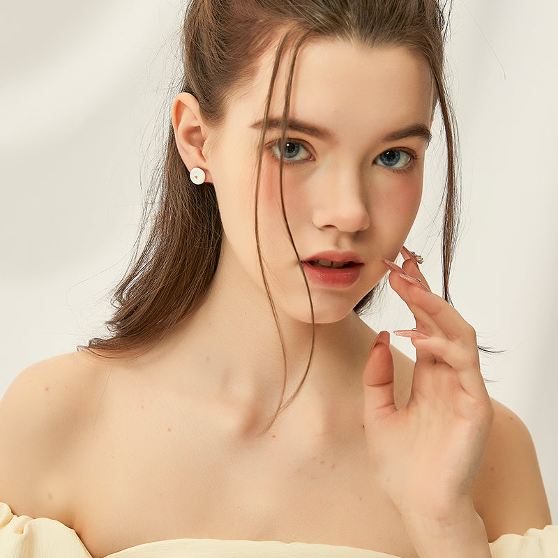 白琺瑯ゴールドピアス