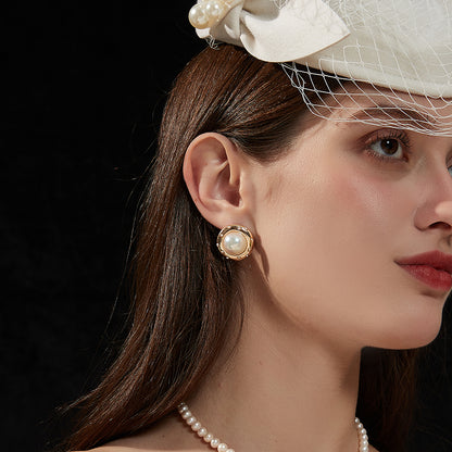 真珠丸フレームピアス