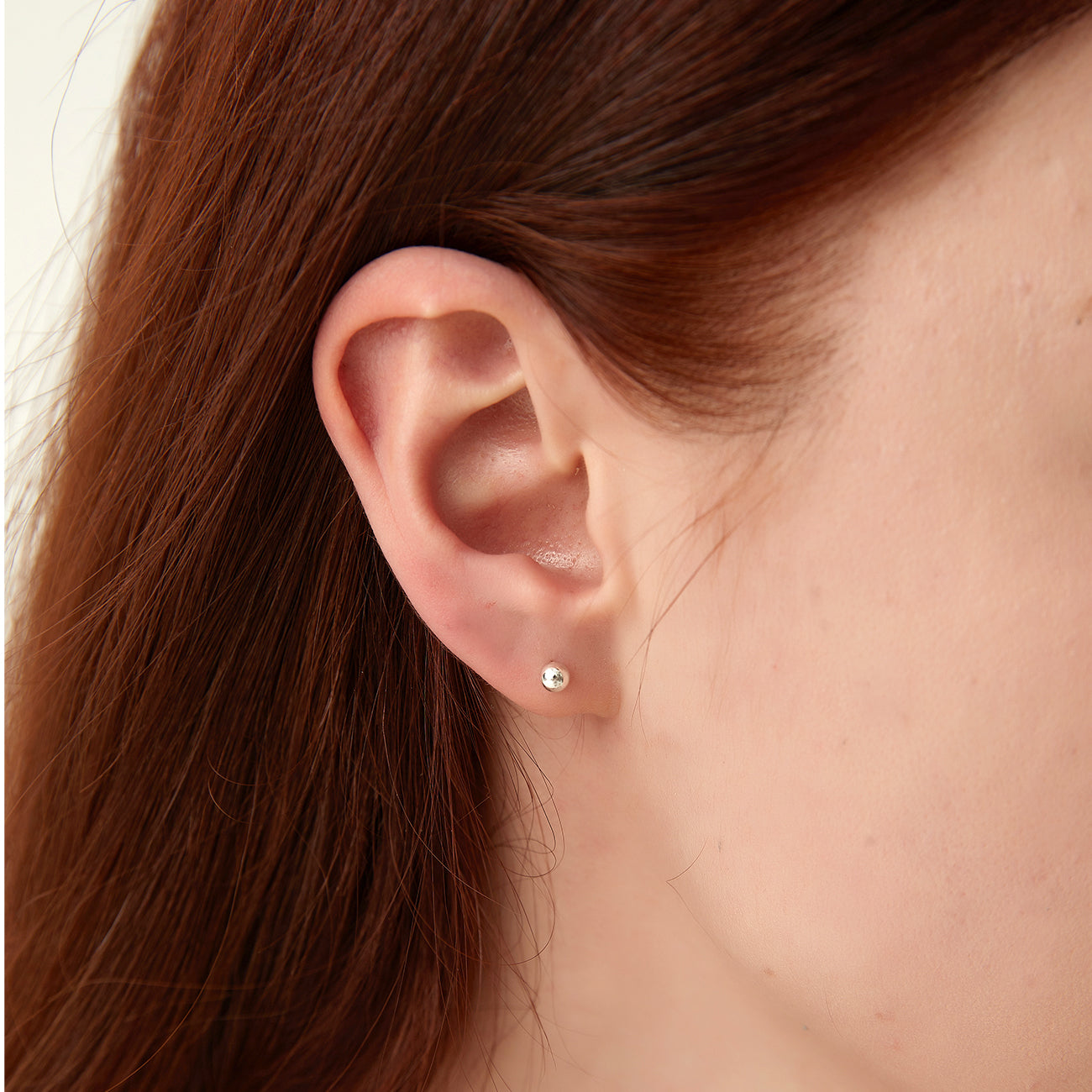 シンプルボールピアス